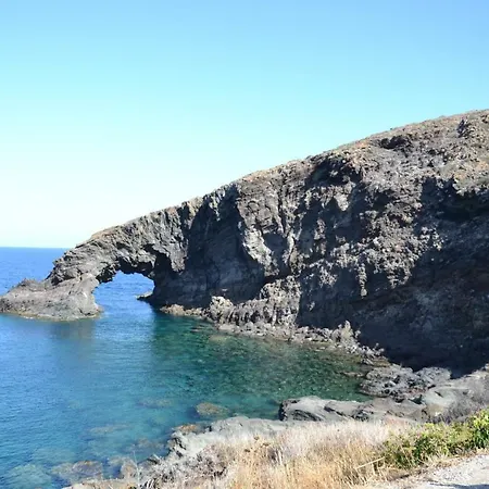 Dammusi Della Perla Nera Пантеллерия